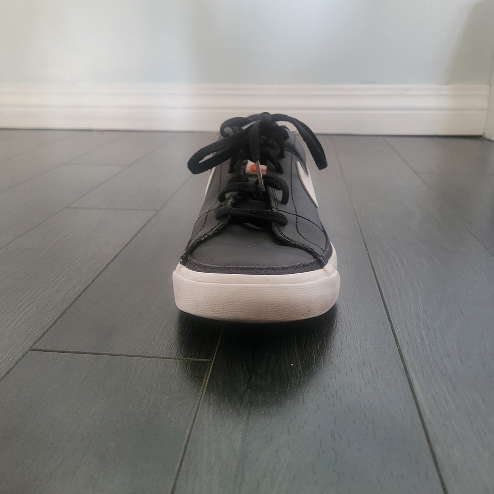 NIKE Court Legacy Black and White Sneakers Youth US 5.5 EUR 38 - Picture 4 of 9